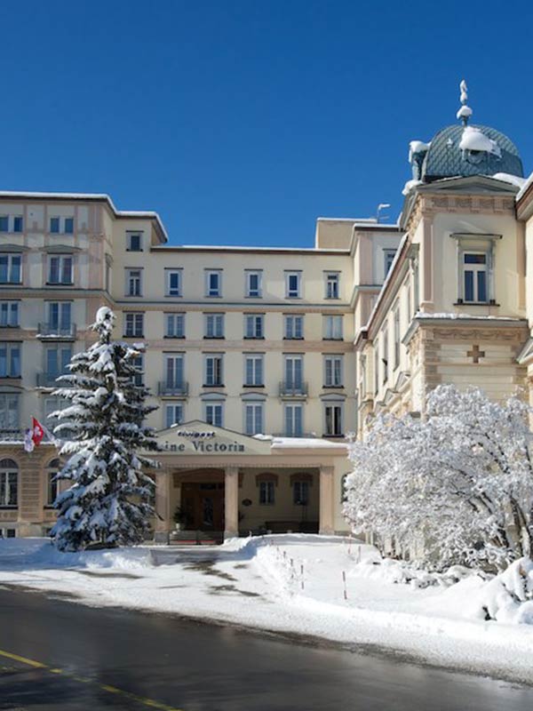 reine-victoria-hotel-aussen-winter-high reine-victoria-hotel-aussen-winter-high