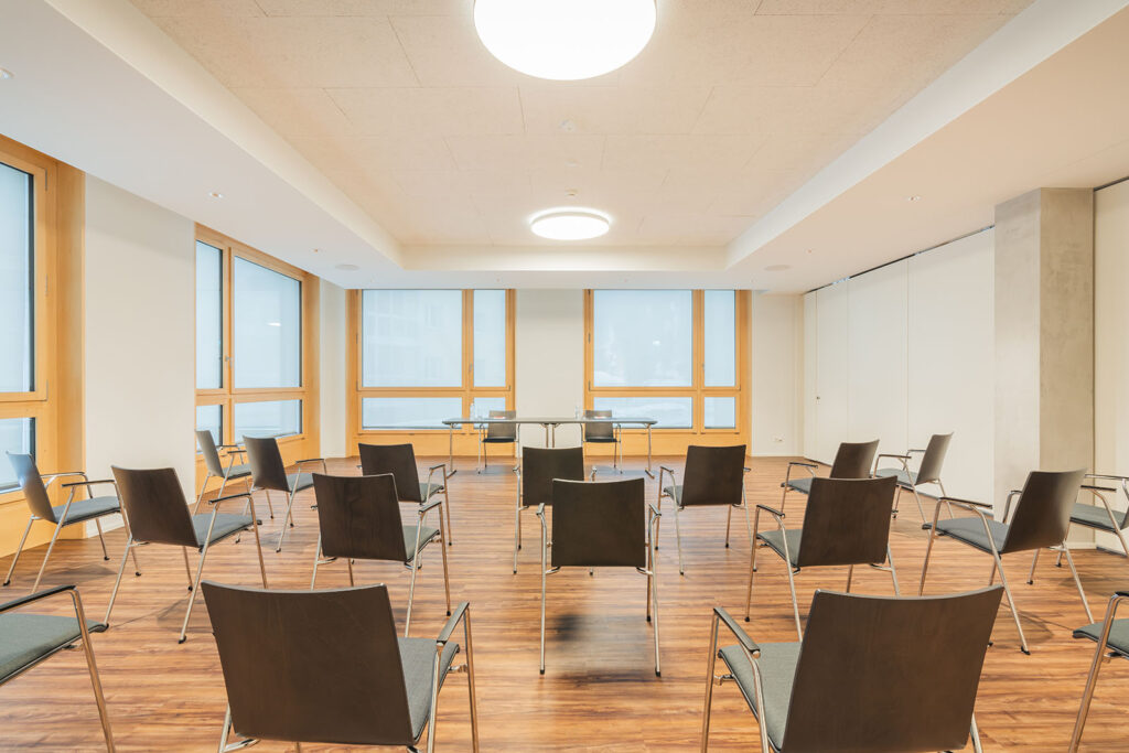 Bernina Hall 1