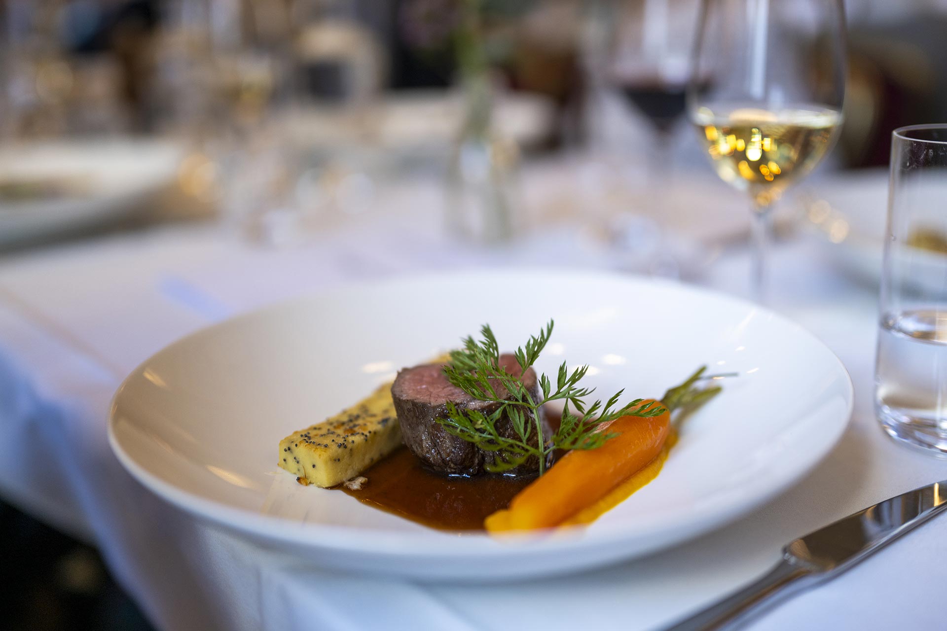 Whether it's a coffee break, aperitif or menu – we offer the perfect culinary accompaniment for your event.