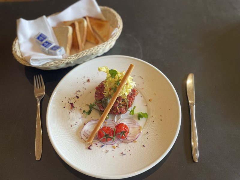 Beef tartare at the Corvatsch restaurant