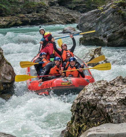 engadin_outdoor_center_river_rafting_action