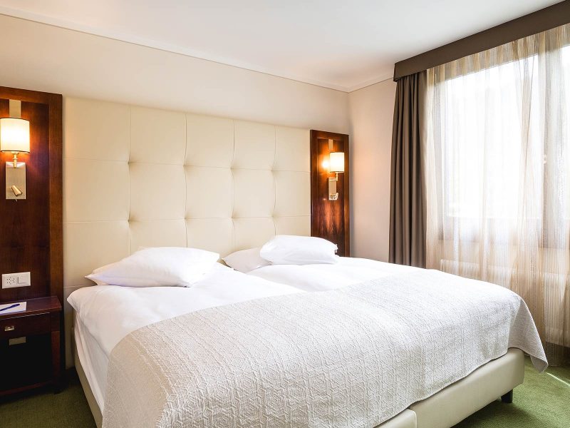 hotel-reine-victoria-zimmer-deluxe-header